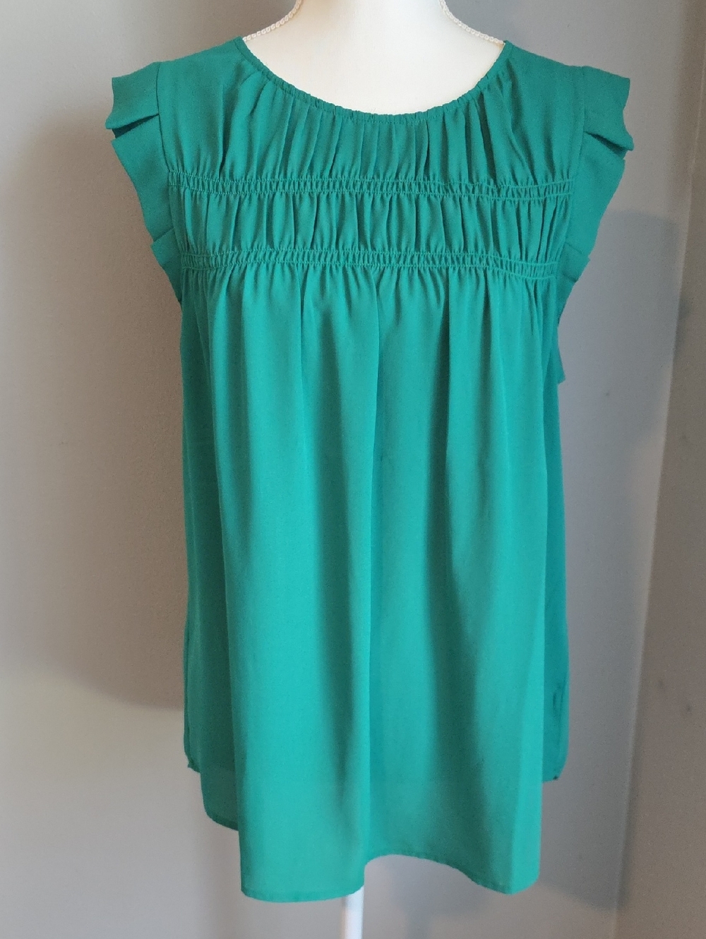 Pleione Emerald Green Smocked Cap Sleeve Blouse Size Large